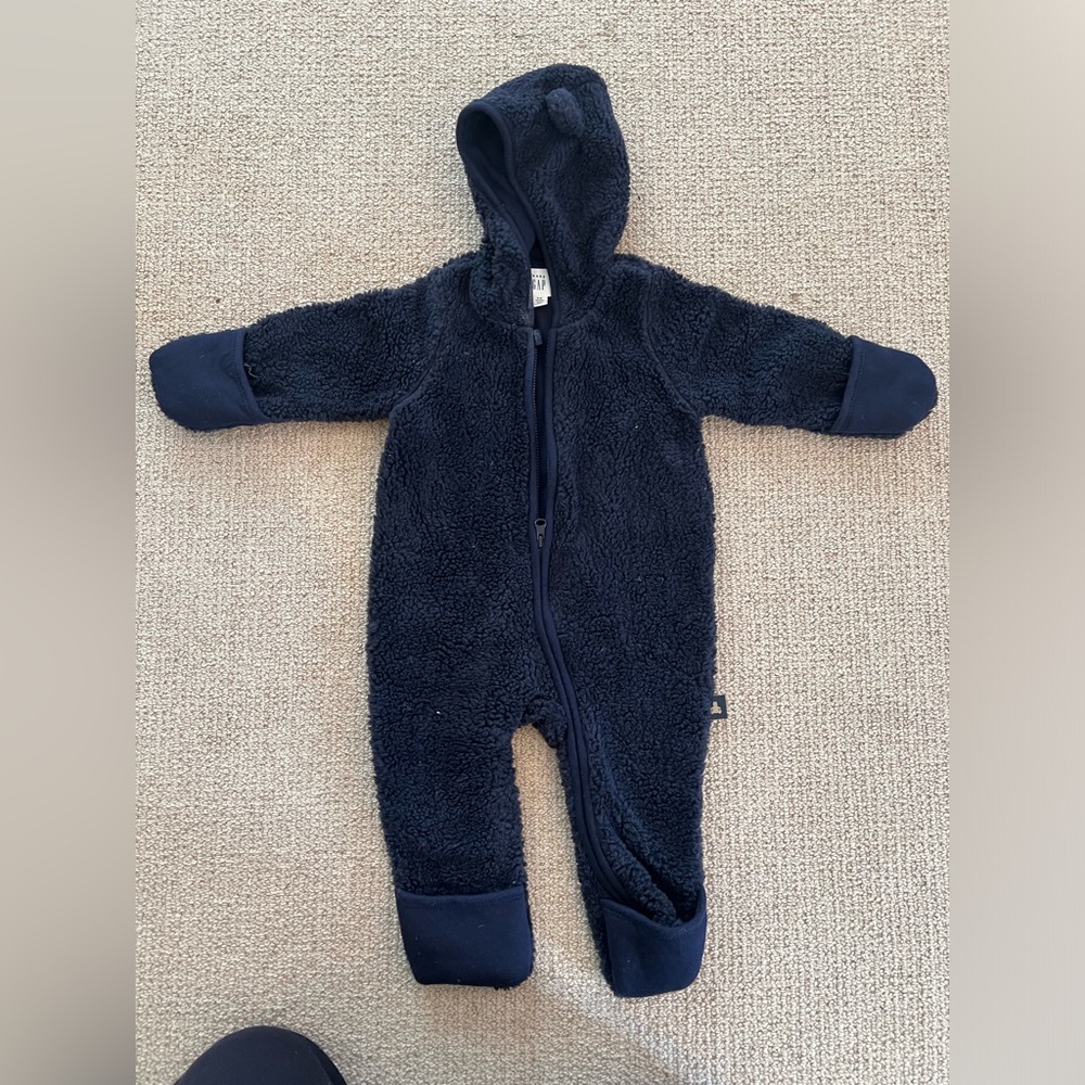 Gap Sherpa one piece bunting